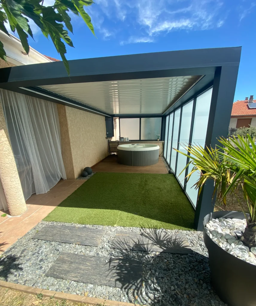 Pergola en aluminium installée à La Verpillière