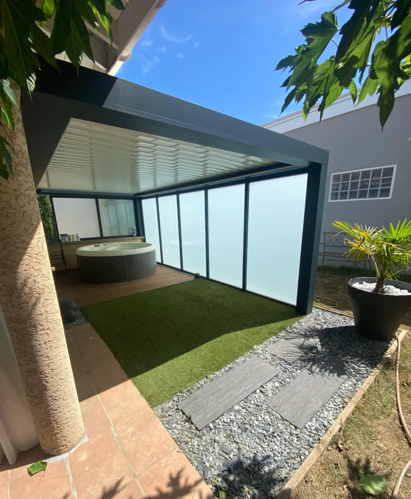 Pergola en aluminium installée à La Verpillière